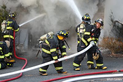 Ashmont Road fire, Wellesley