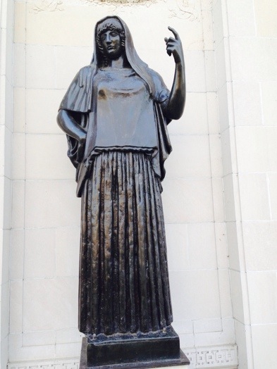 Wellesley College Library statue