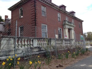 Cheney House Elm Bank May 2014