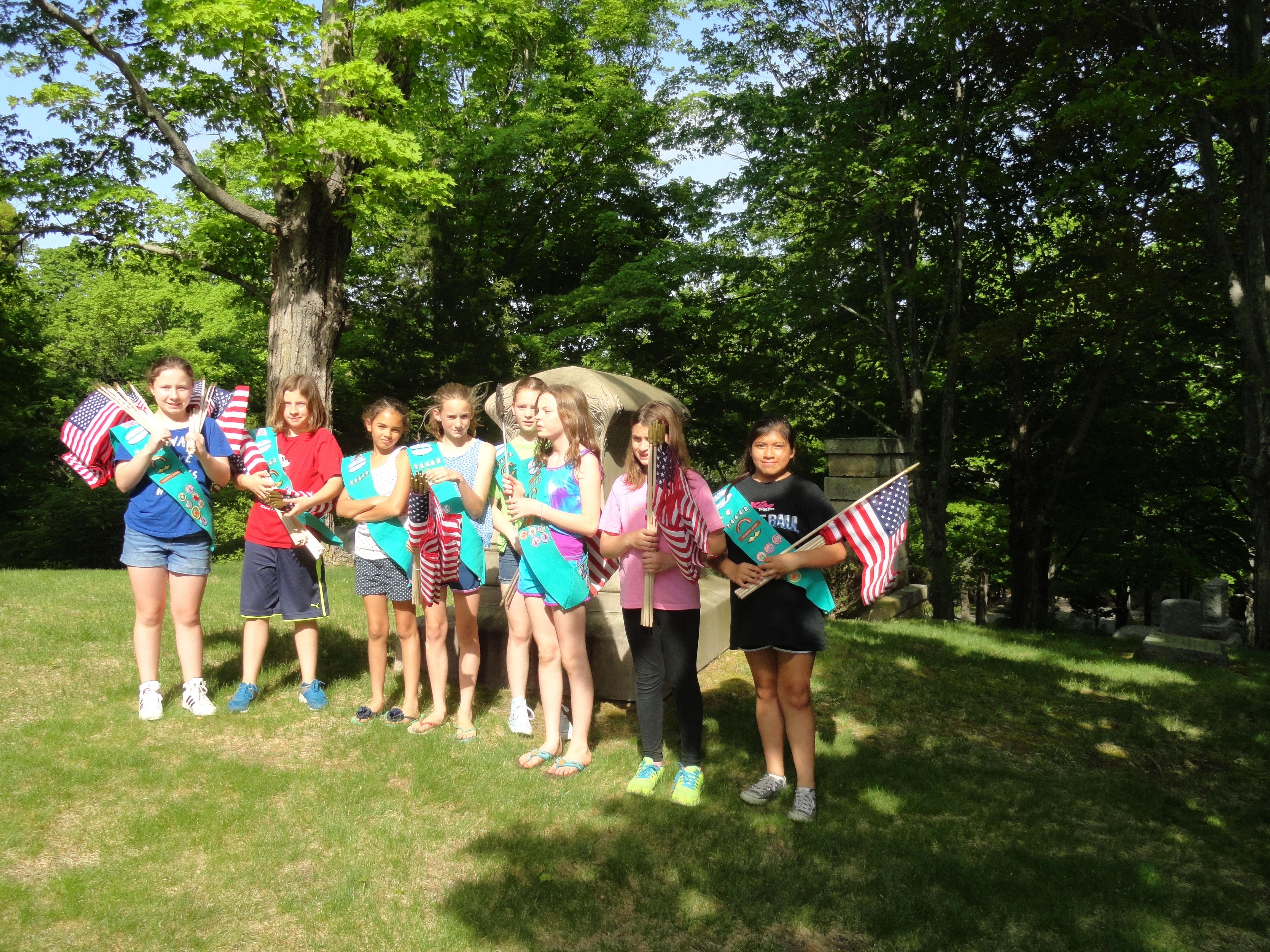 wellesley woodlawn veterans flags