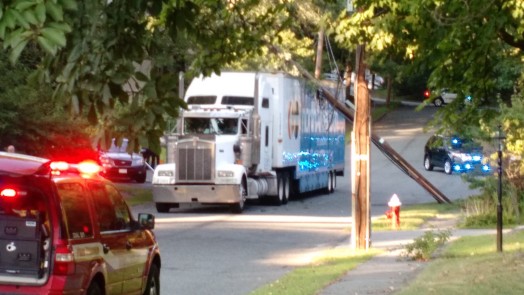 Moving truck