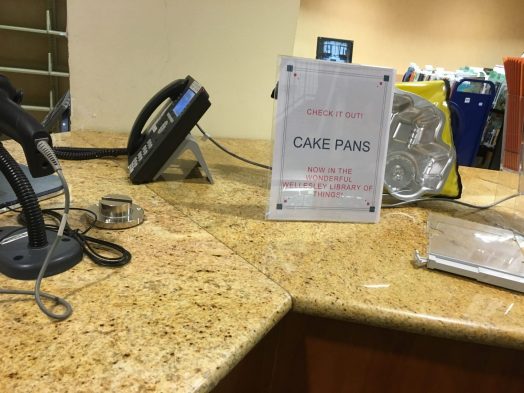 Wellesley Free Library of Things, cake pan