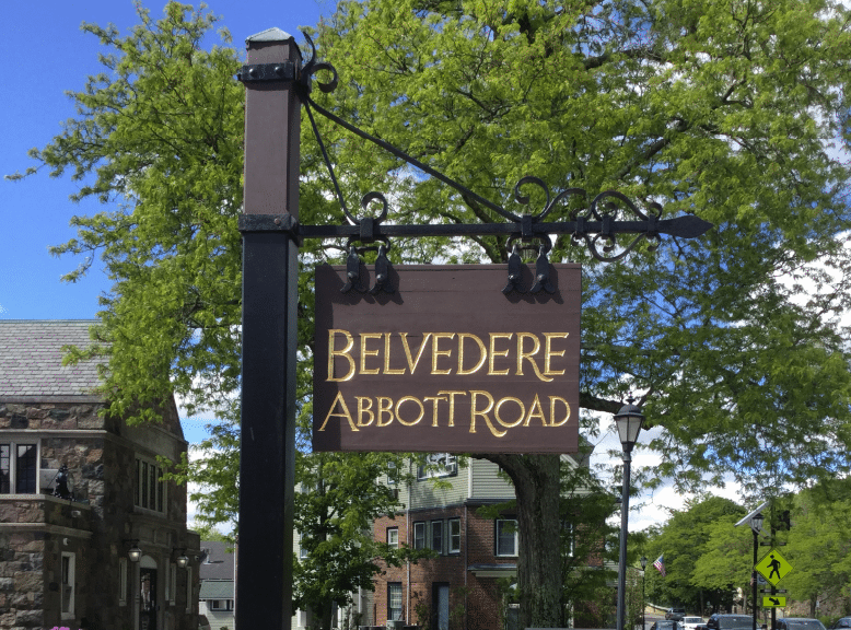 Belvedere Abbot Road sign