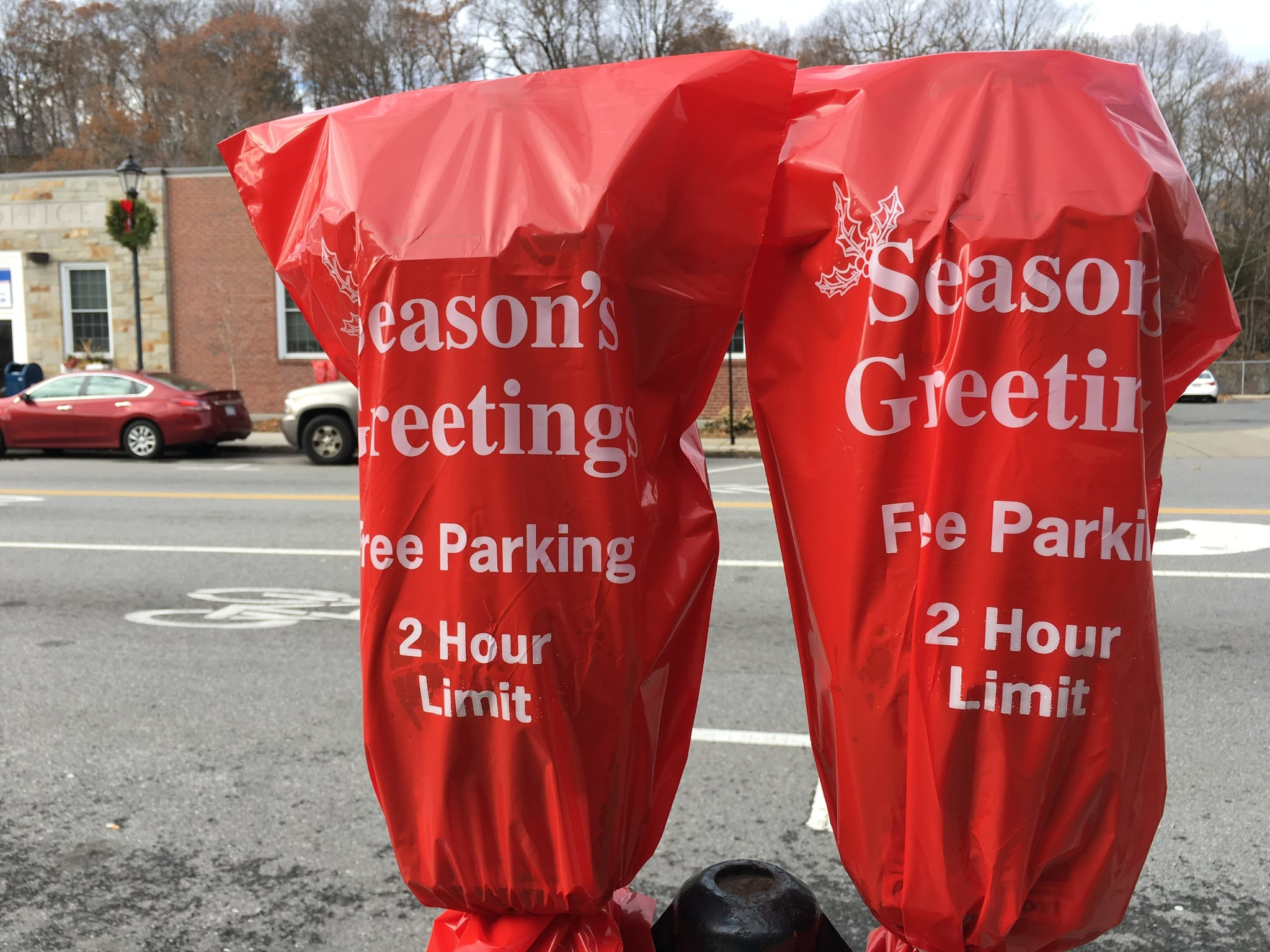 Wellesley free parking