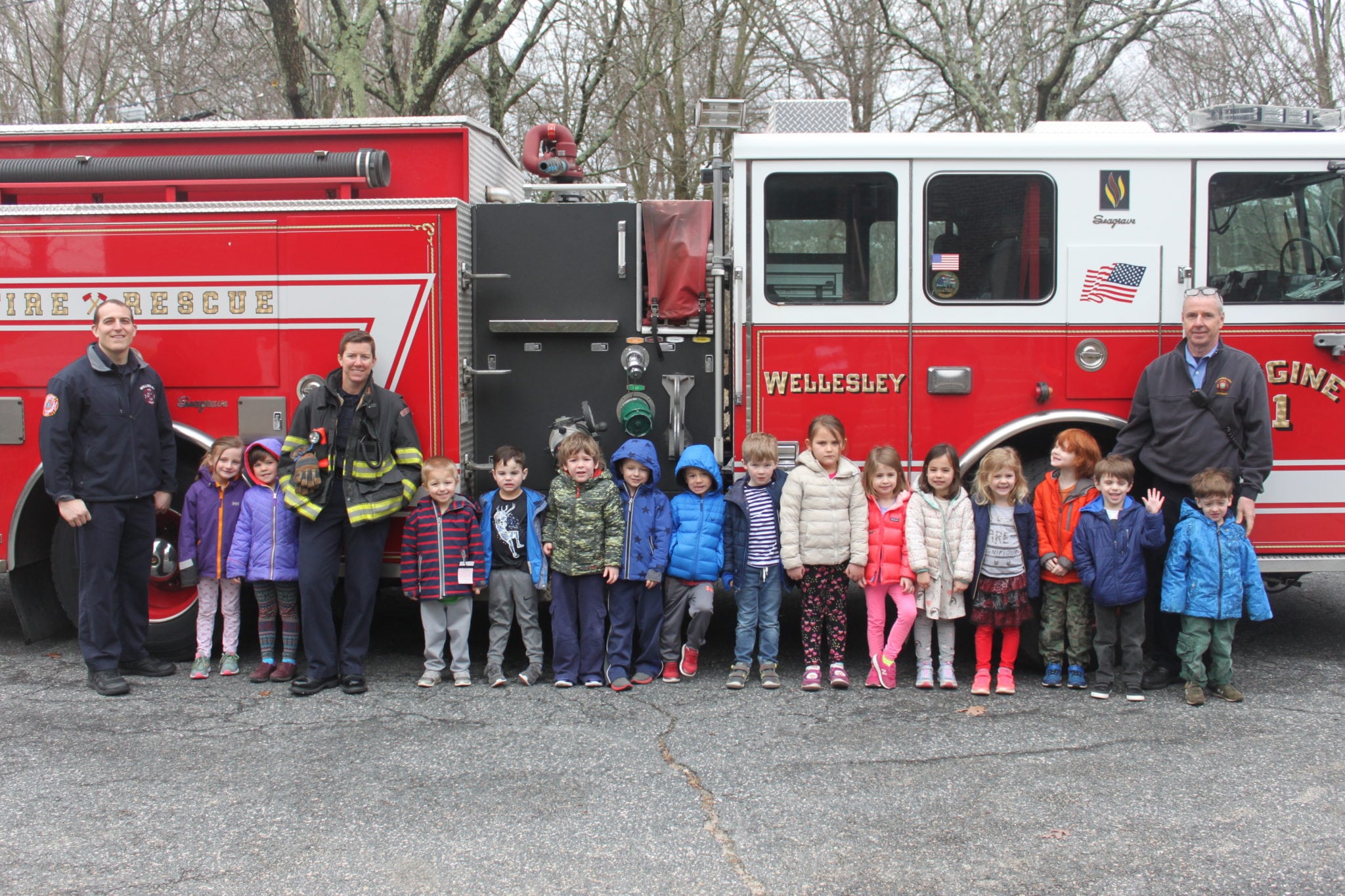 Wellesley firefighters visit nursery school kids The Swellesley Report