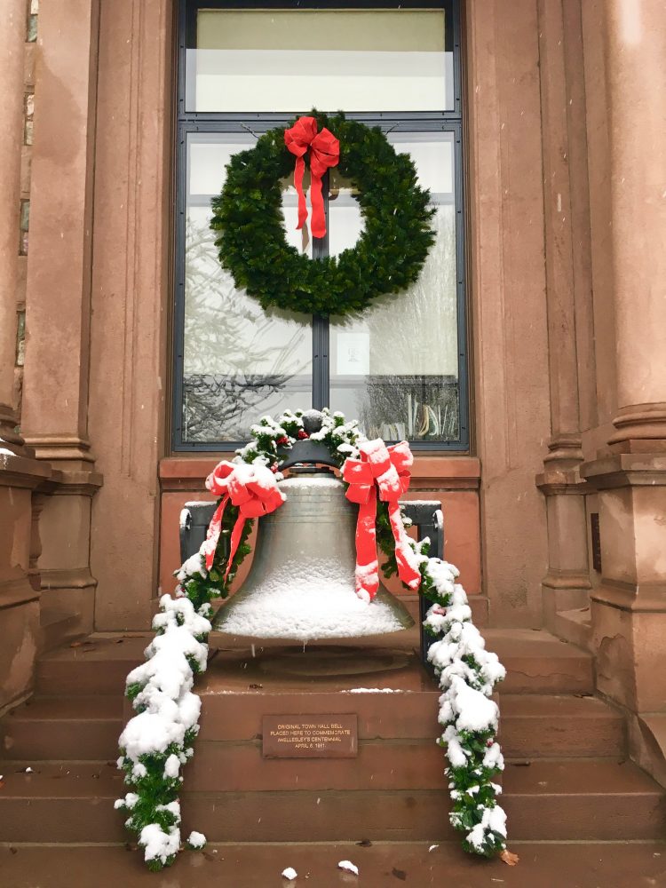 Wellesley Town Hall bell