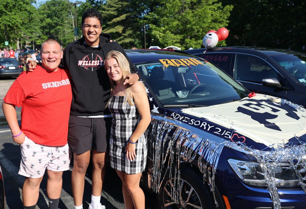 WHS car parade