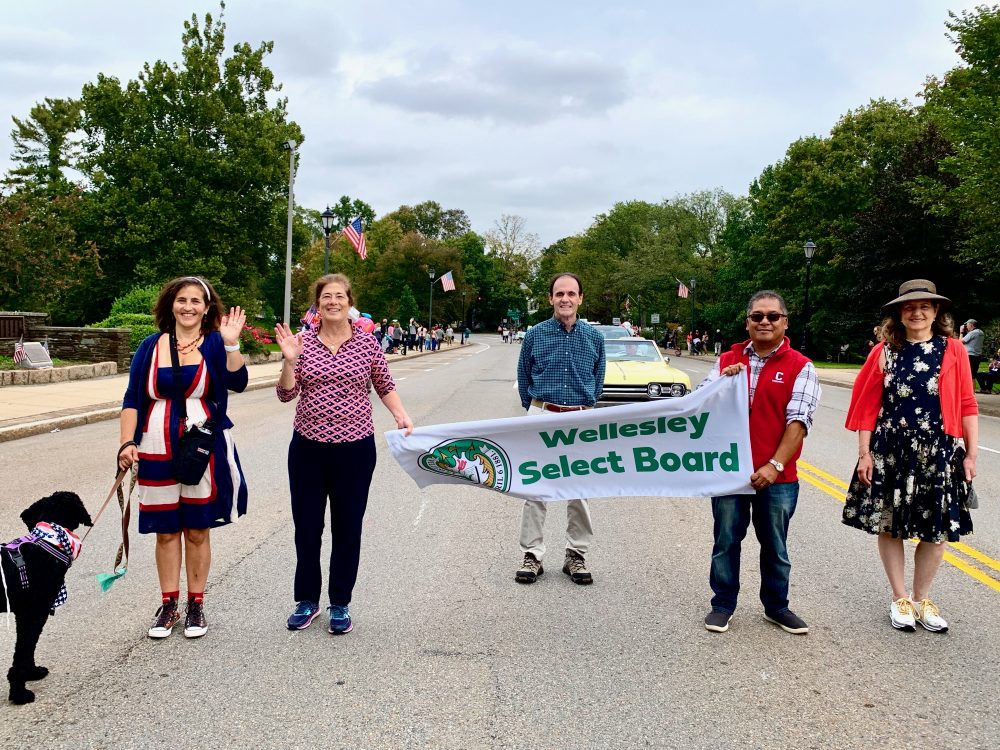 Wellesley's Wonderful Weekend, Select Board