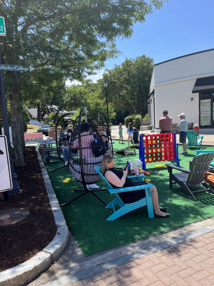 Wellesley business buzz Wellesley Square parklet won't return; Oath