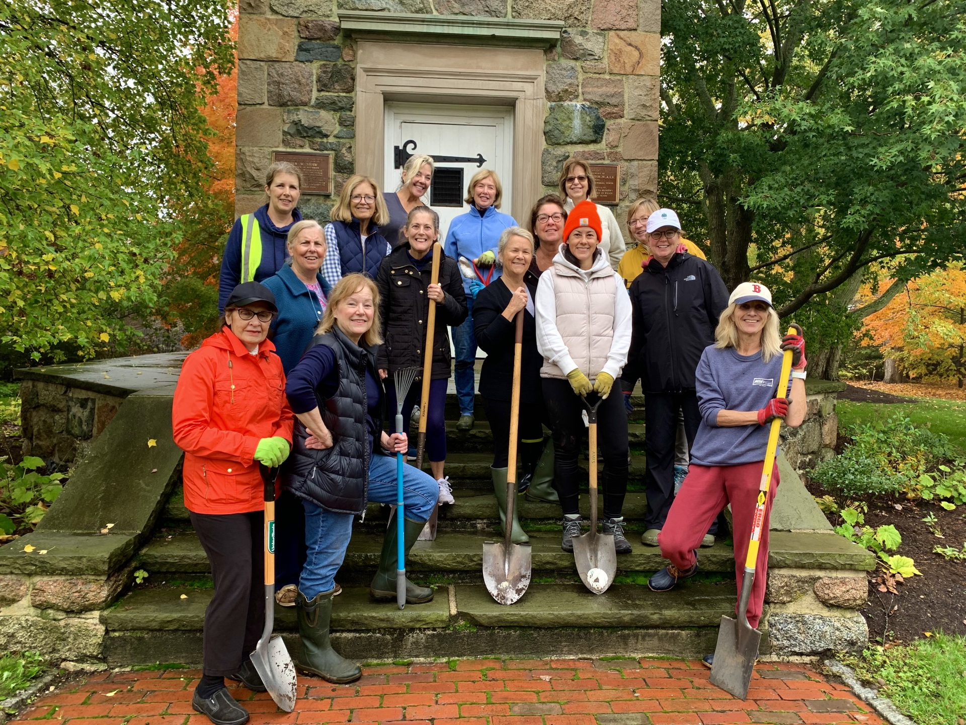 Hills Garden Club of Wellesley, Clock Tower Park