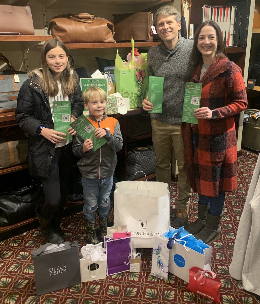 Wellesley Square Holiday Stroll