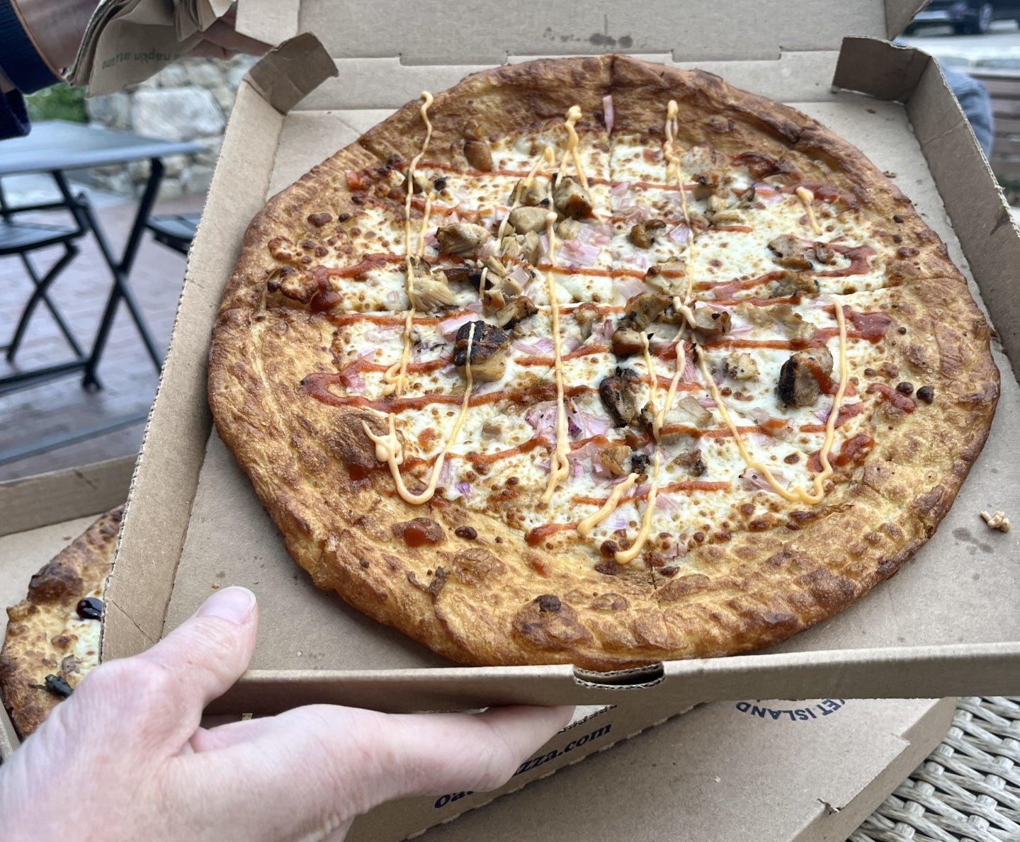 Wellesley restaurant visit Oath Pizza in Linden Square serves up “100