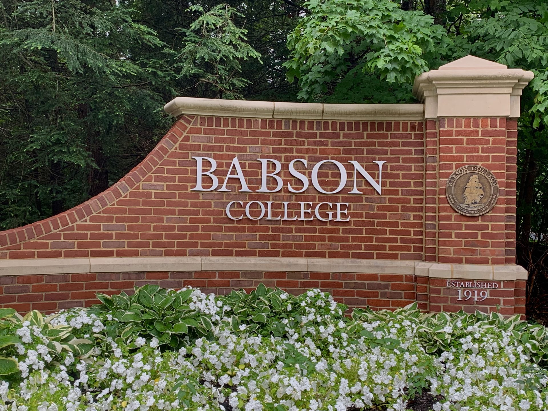 Babson College, Wellesley Ave. entrance