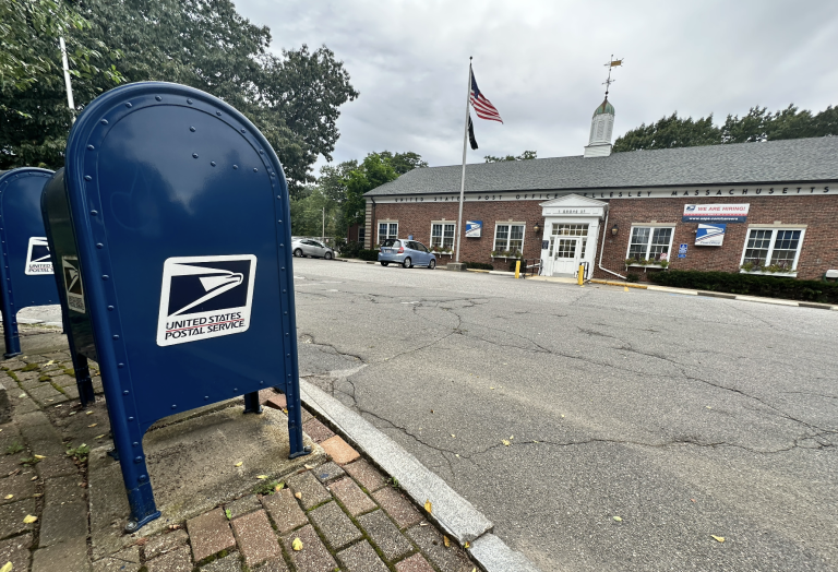 The Swellesley Report Page 4 of 1262 More than you really want to