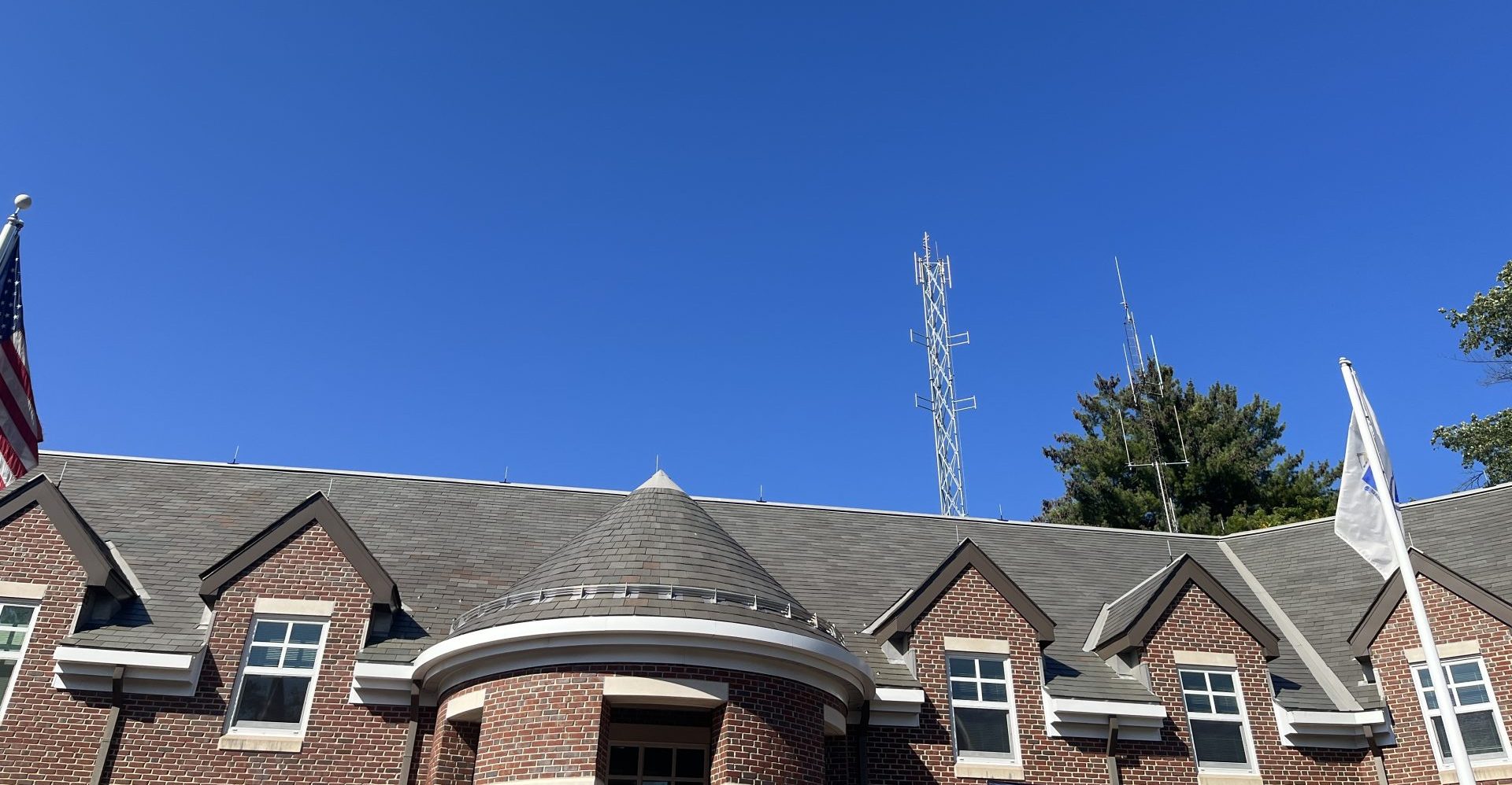 wellesley police radio tower