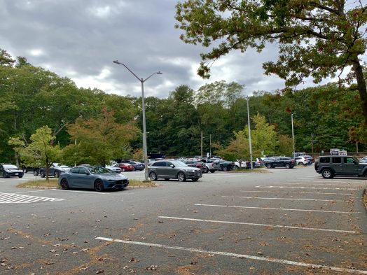 Wellesley Farms MBTA commuter rail station, train, parking lot
