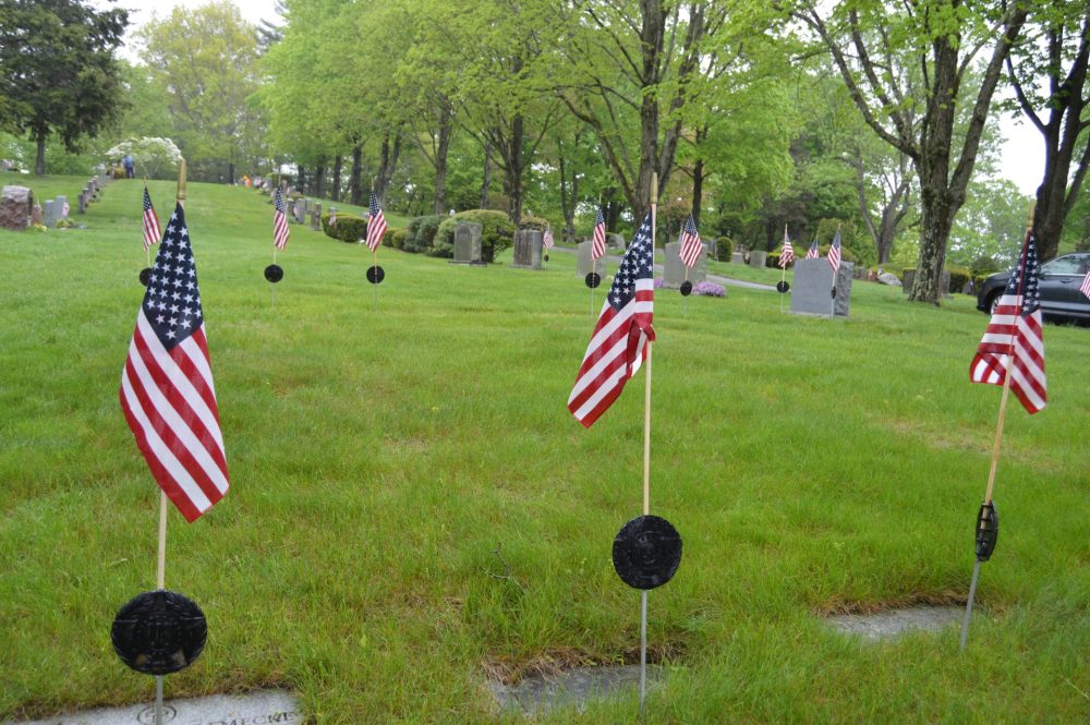 dressing of graves woodlawn cemetery