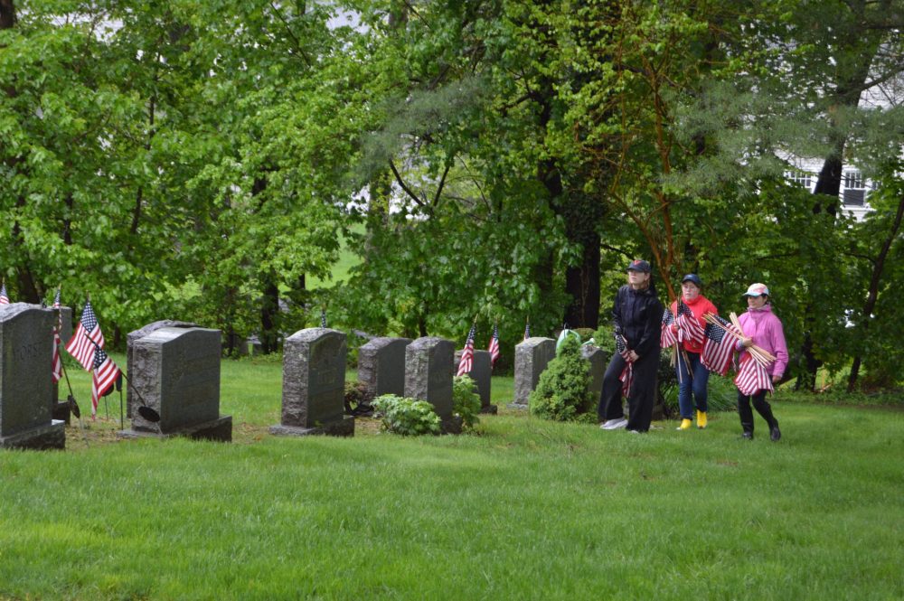 dressing of graves woodlawn cemetery
