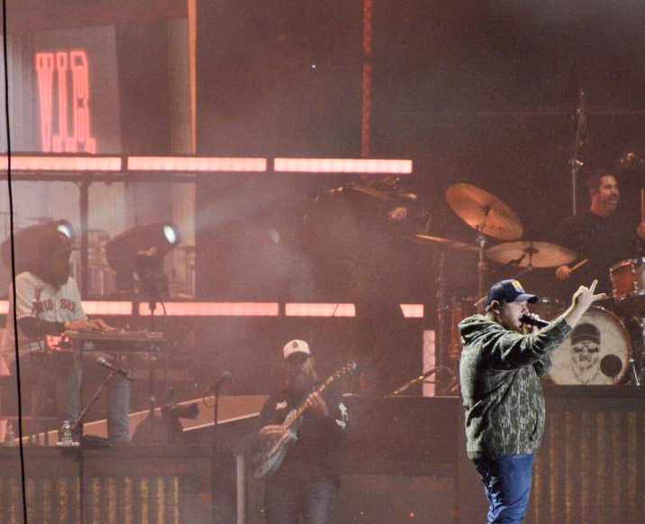 luke-combs singer