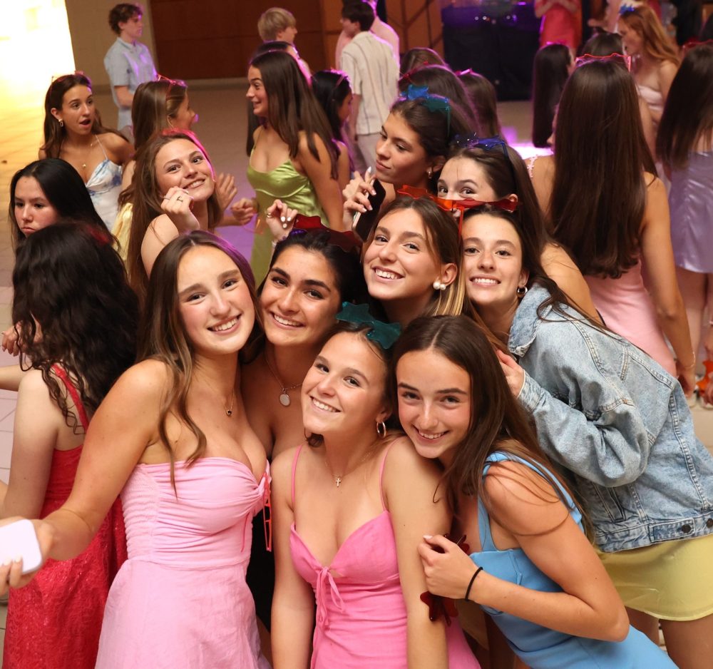 Wellesley Freshman Dance photos - The Swellesley Report