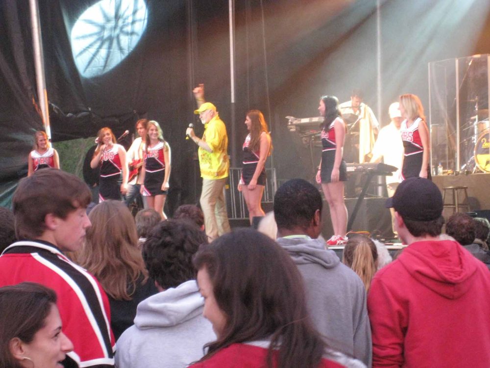 beach boys with wellesley high cheerleaders