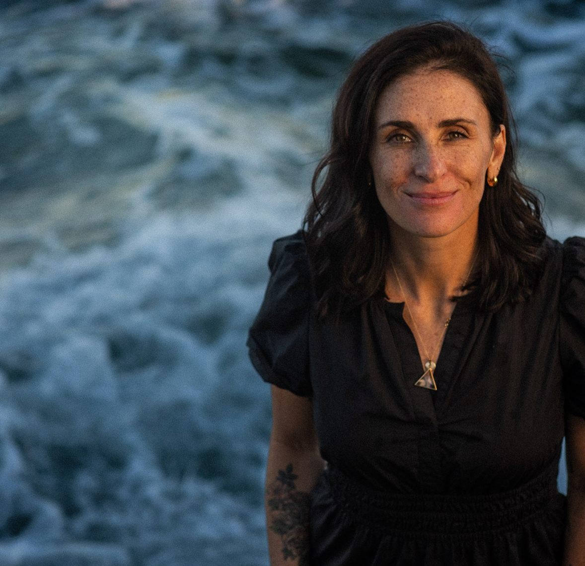 Author Laura McKowen