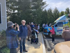 Wellesley seniors at Kona Ice truck at Tolles Parsons Center