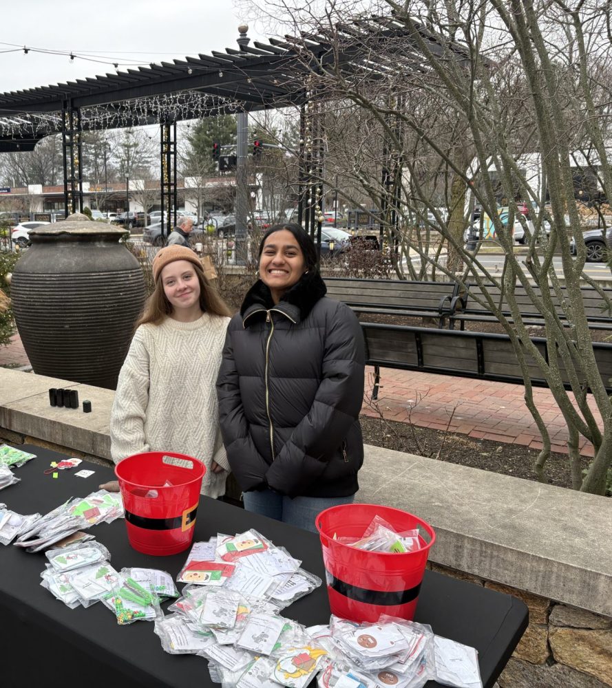 Linden Square Holiday Stroll