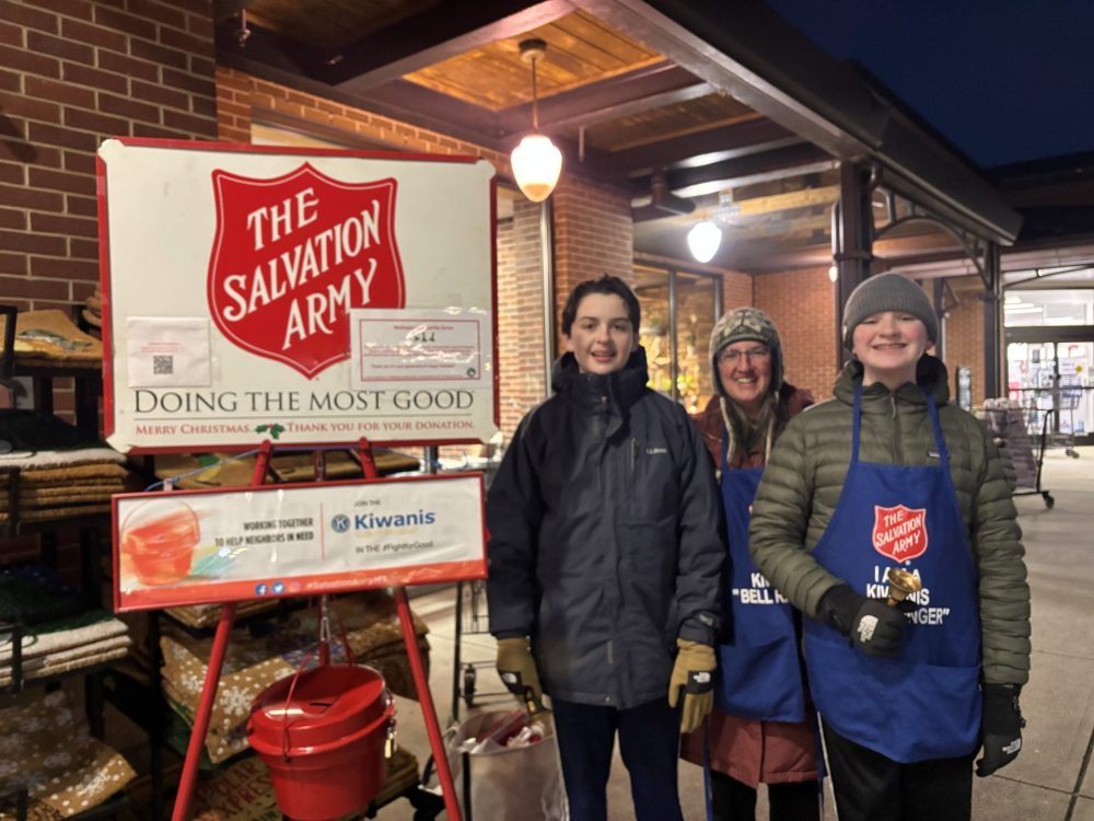 Red Kettle Drive, Salvation Army, bell ringers, Wellesley