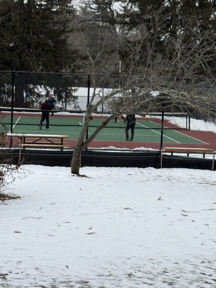 tennis winter