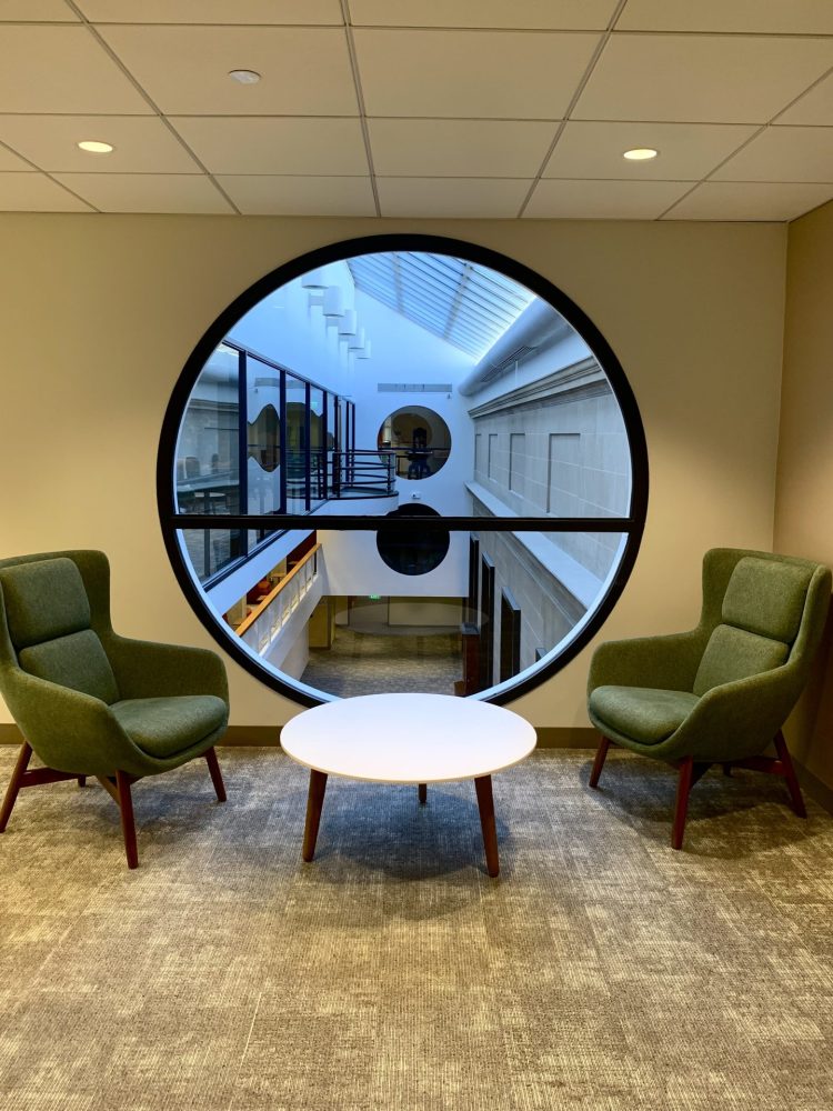 Wellesley College, Clapp Library