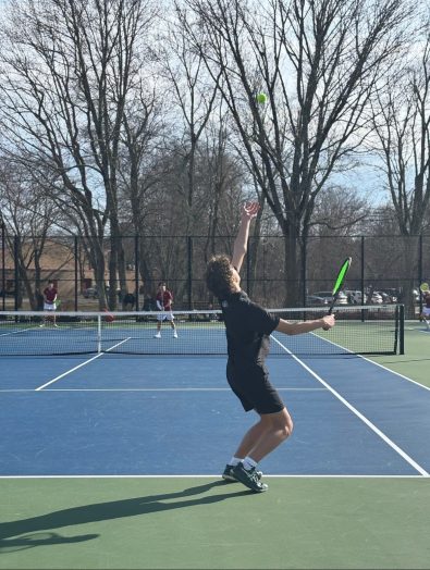 Deren Bayulgen playing tennis