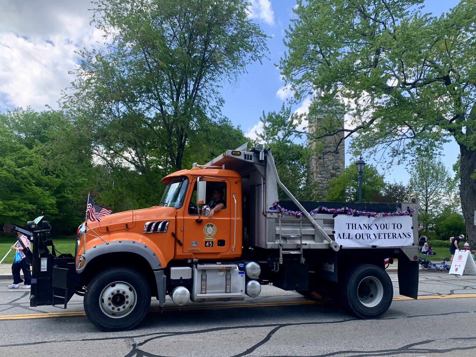 Wellesley DPW, parade, veterans