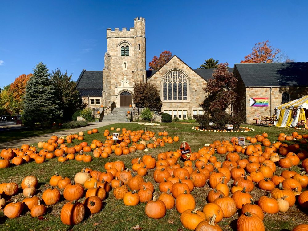 Wellesley Hills Congregational Church, pumpkin sale